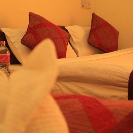 Hotel Royal Image Pokhara Bagian luar foto