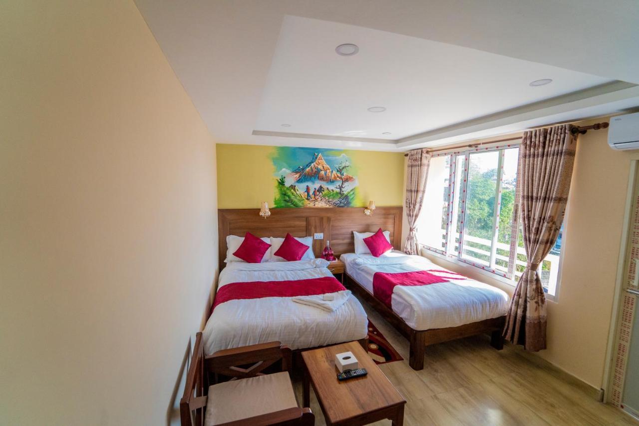 Hotel Royal Image Pokhara Bagian luar foto