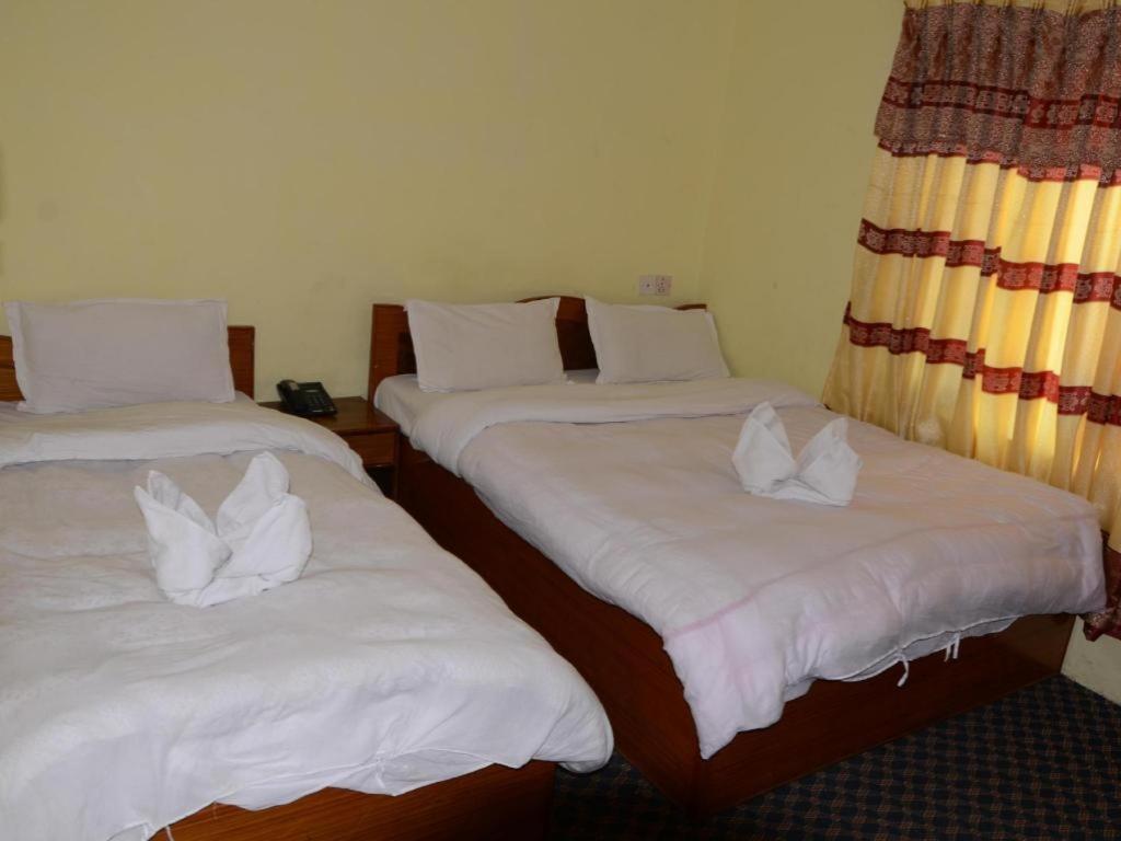 Hotel Royal Image Pokhara Bagian luar foto