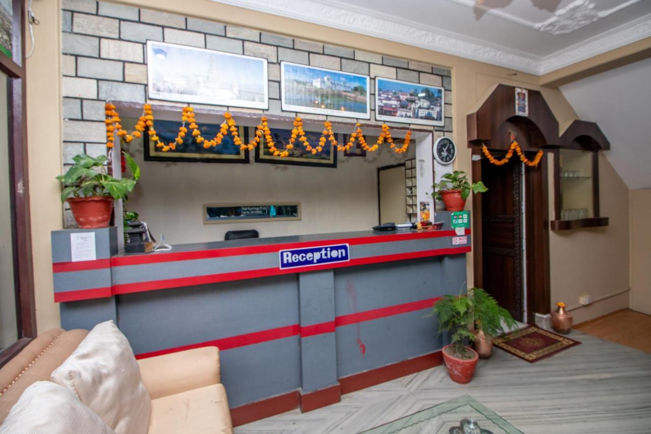 Hotel Royal Image Pokhara Bagian luar foto