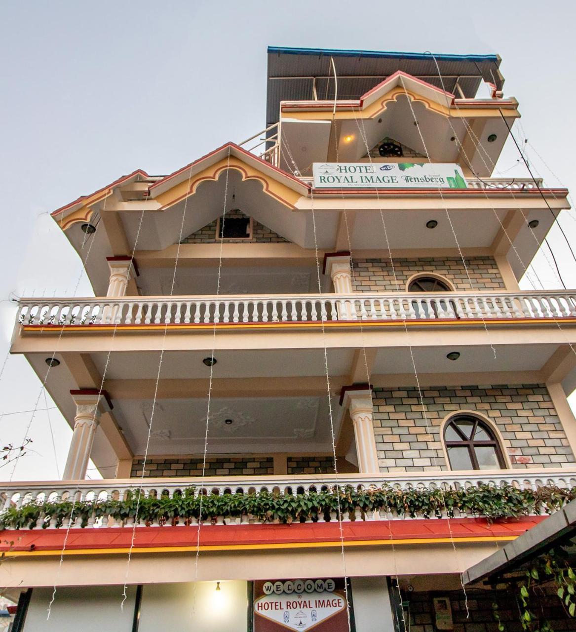 Hotel Royal Image Pokhara Bagian luar foto