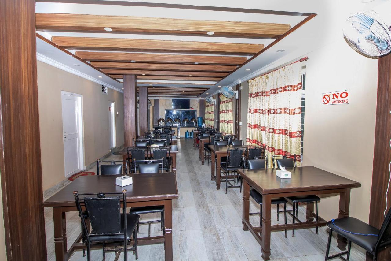 Hotel Royal Image Pokhara Bagian luar foto